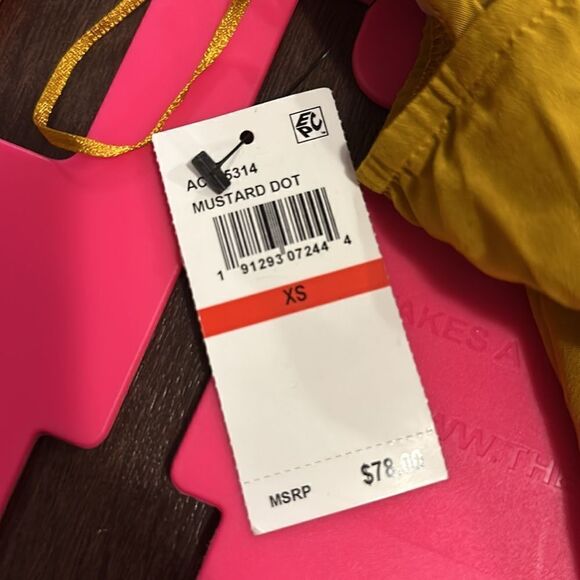 NWT ASTR Women’s Bodysuit - Picture 5 of 5